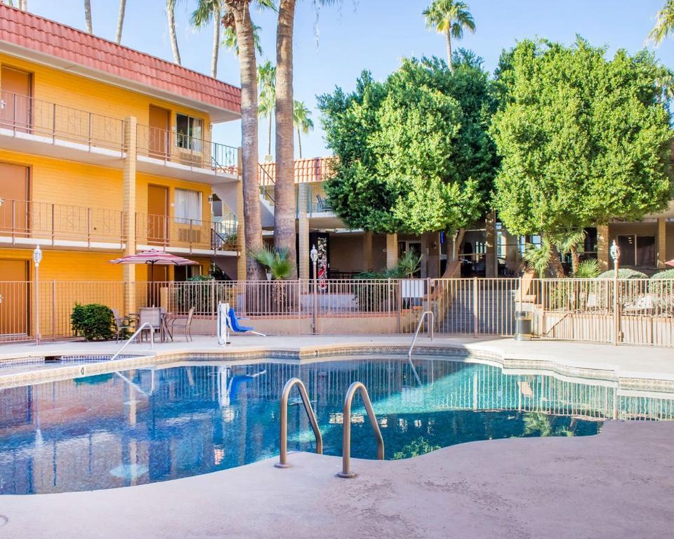 Ramada By Wyndham Tempe Near Asu Hotell Eksteriør bilde
