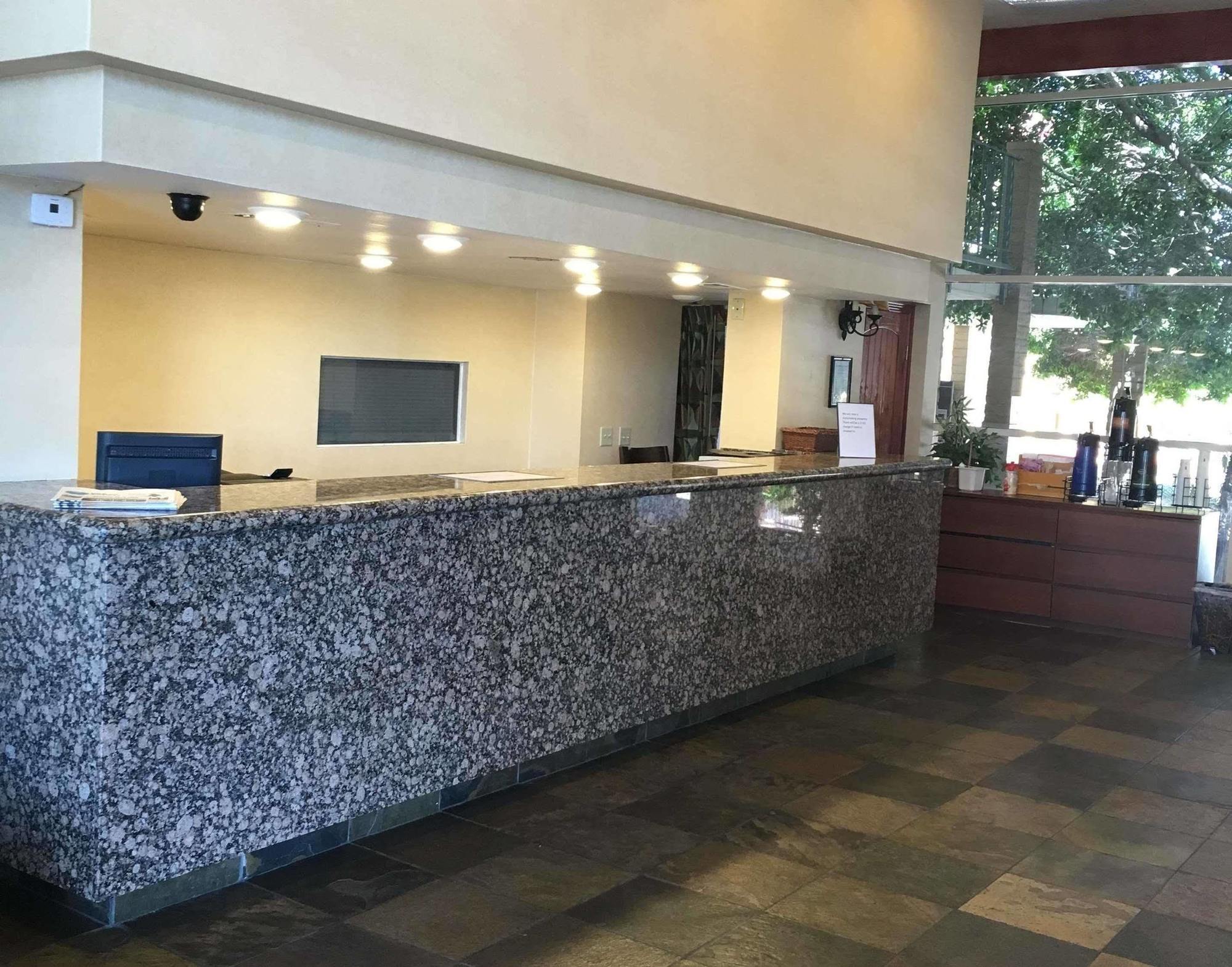 Ramada By Wyndham Tempe Near Asu Hotell Eksteriør bilde